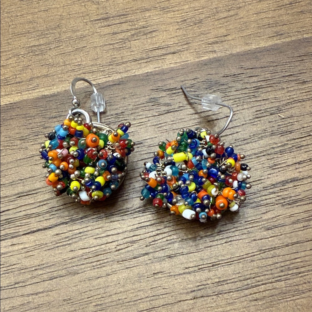 Colorful beaded earrings| confetti earrings| wire crochet